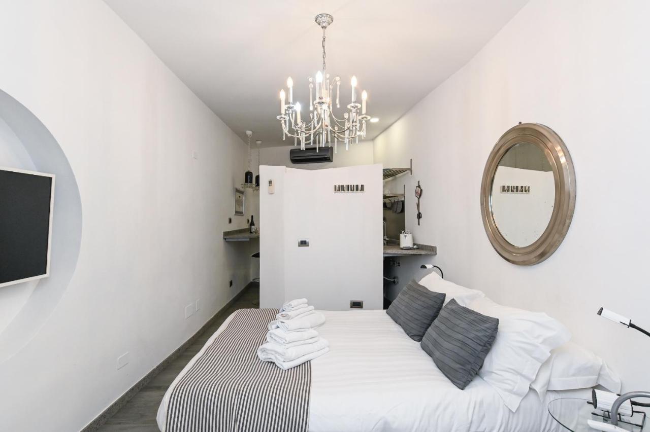 The Essential Trastevere Design Studio โรม ภายนอก รูปภาพ